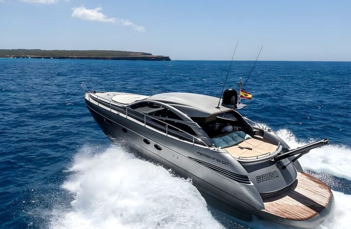 Alquiler Pershing 50 en Ibiza y Formentera