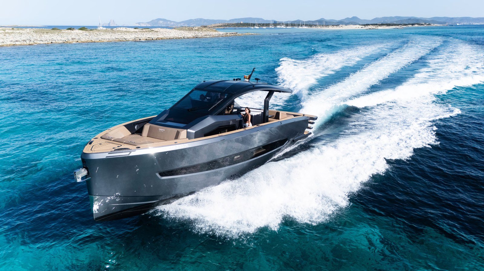 Alquiler Tesoro T50 en Ibiza